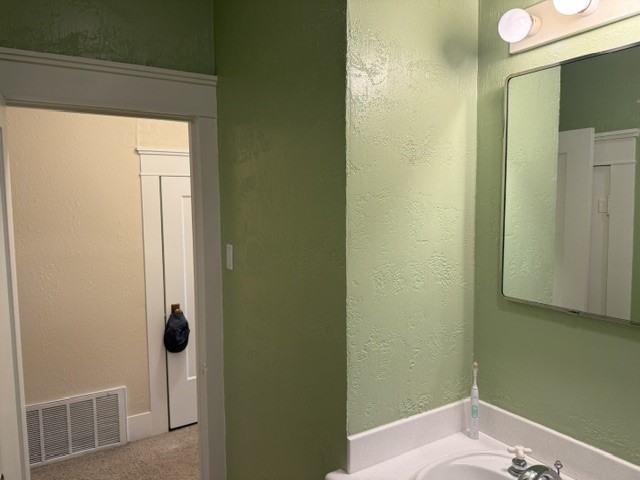 425 Sw I Property Photo 4