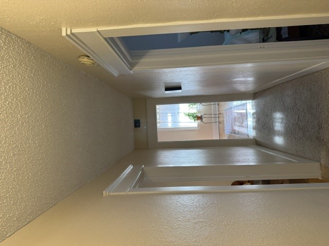 425 Sw I Property Photo 6
