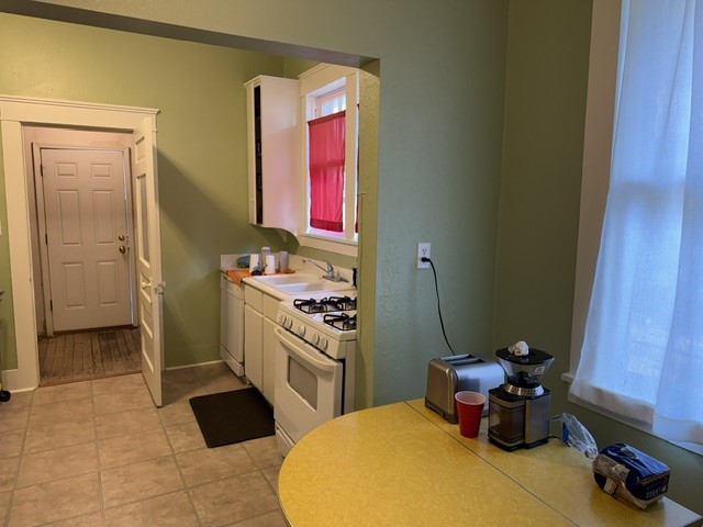 425 Sw I Property Photo 9