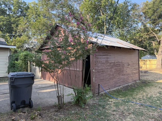 425 Sw I Property Photo 25
