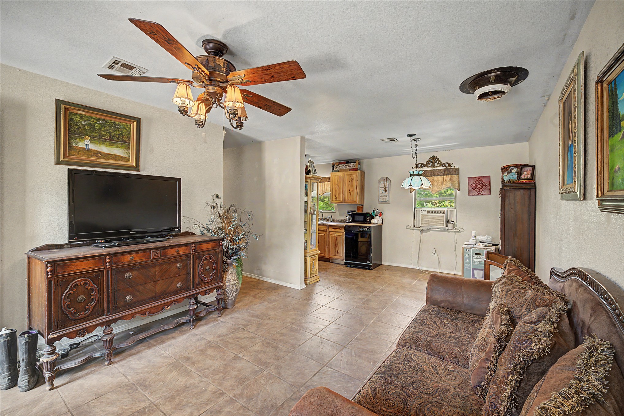 30066 W County Road 1343d Property Photo 6