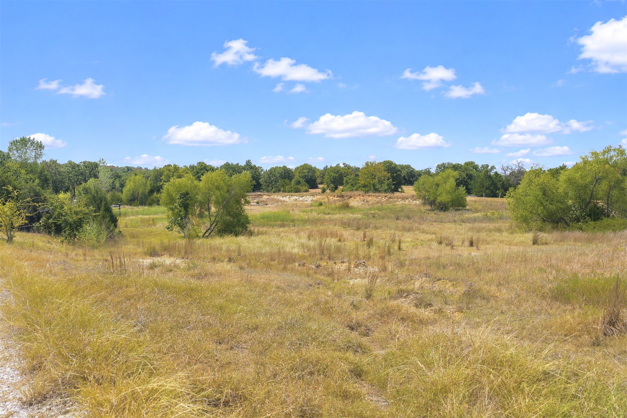 23922 Pickens Road Property Photo 5