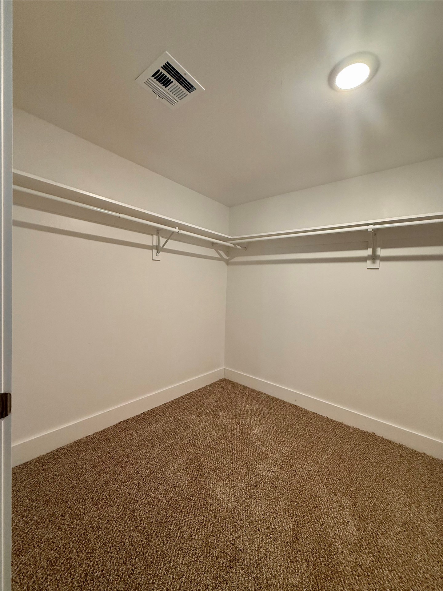 1411 W 1st Street Property Photo 23