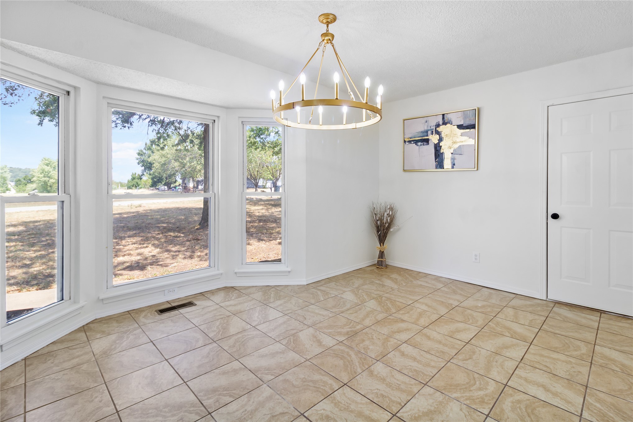 19224 E Shannon Drive Property Photo 8