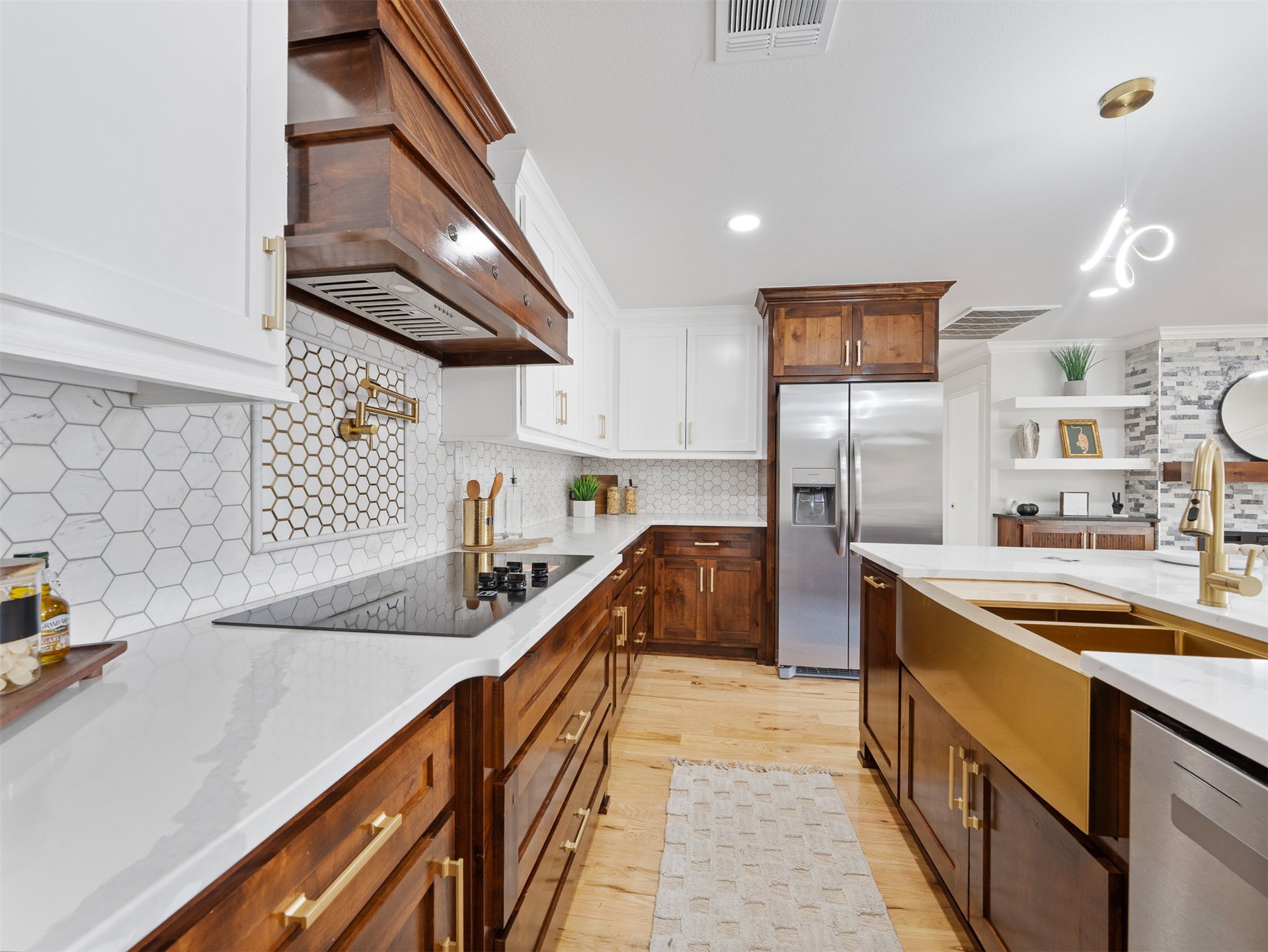 7853 E King Place Property Photo 10
