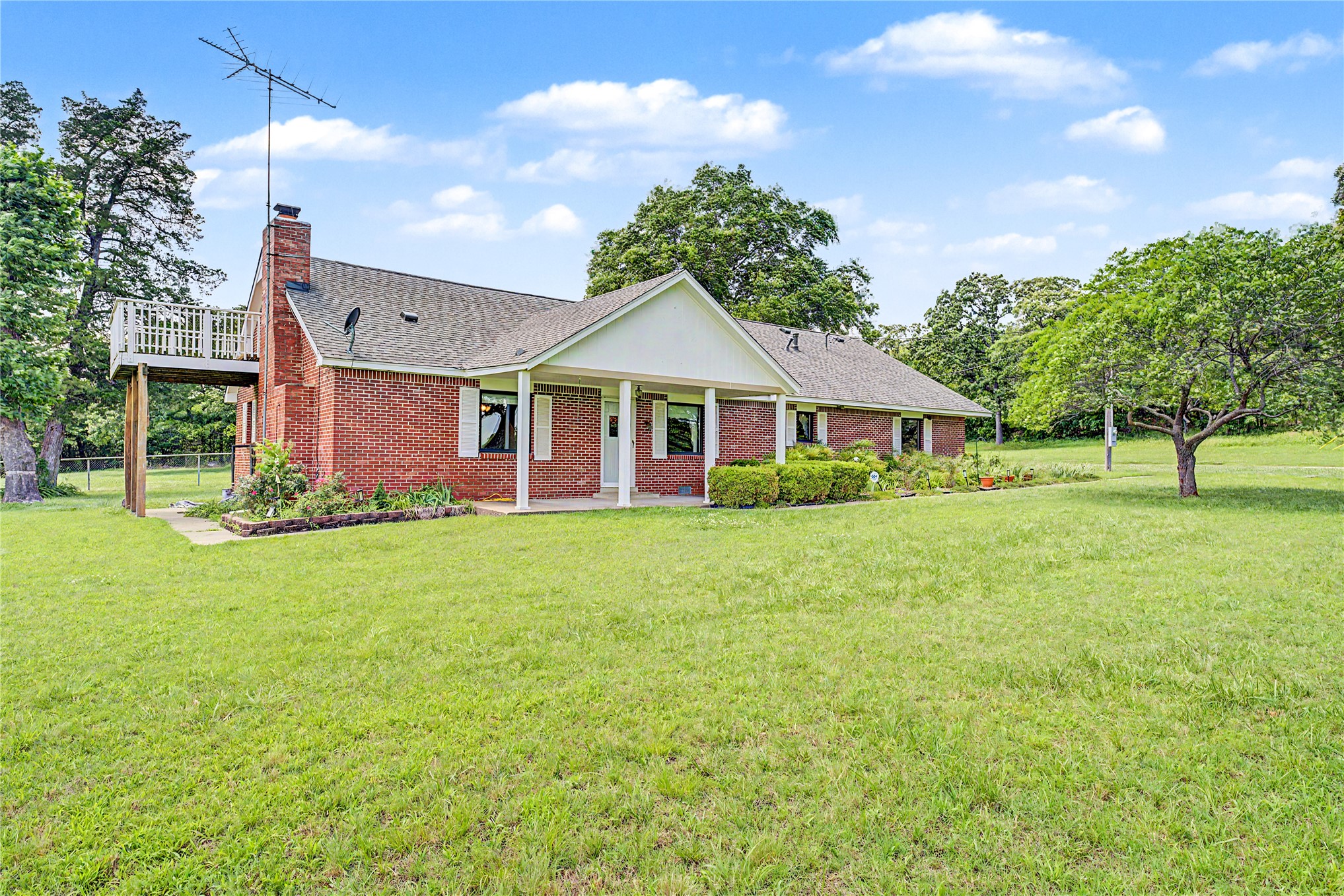 267 County Road 3013 Property Photo 2