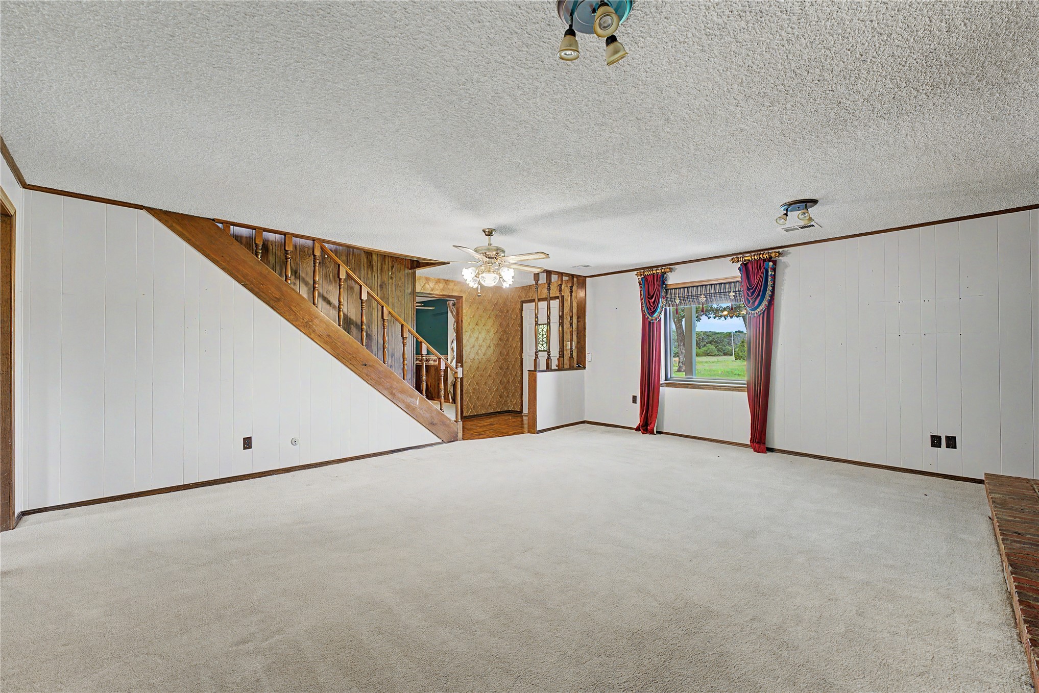 267 County Road 3013 Property Photo 5