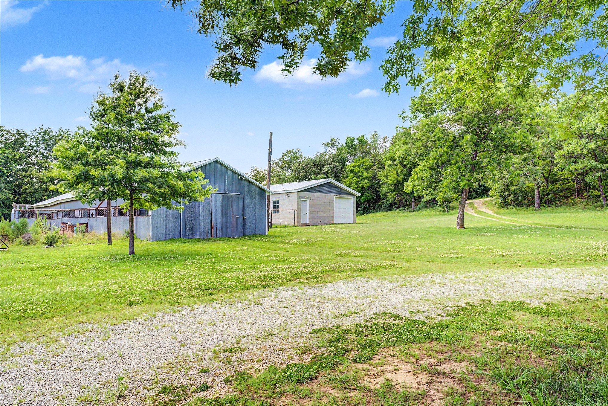 267 County Road 3013 Property Photo 29