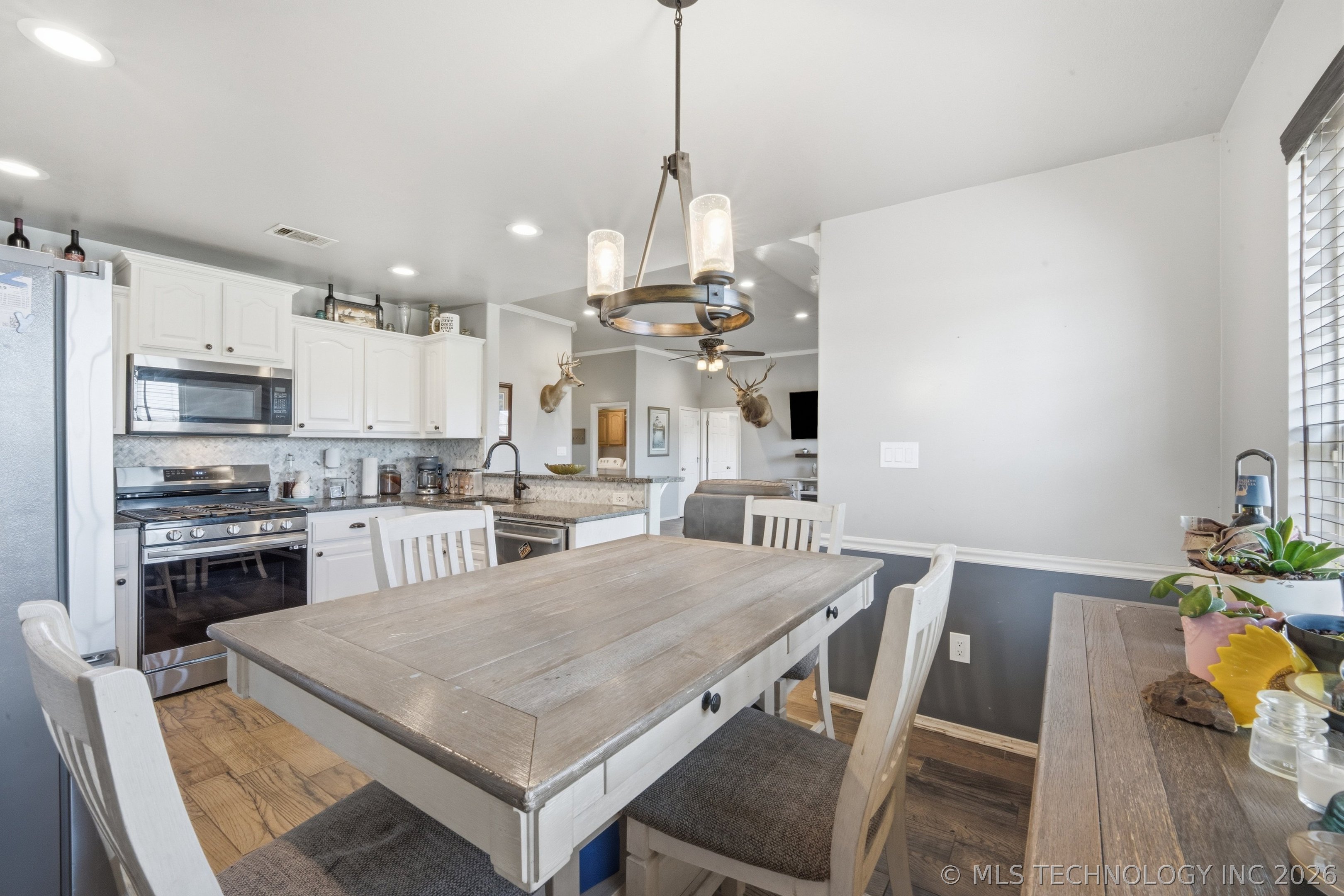 2111 S Javine Street Property Photo 12