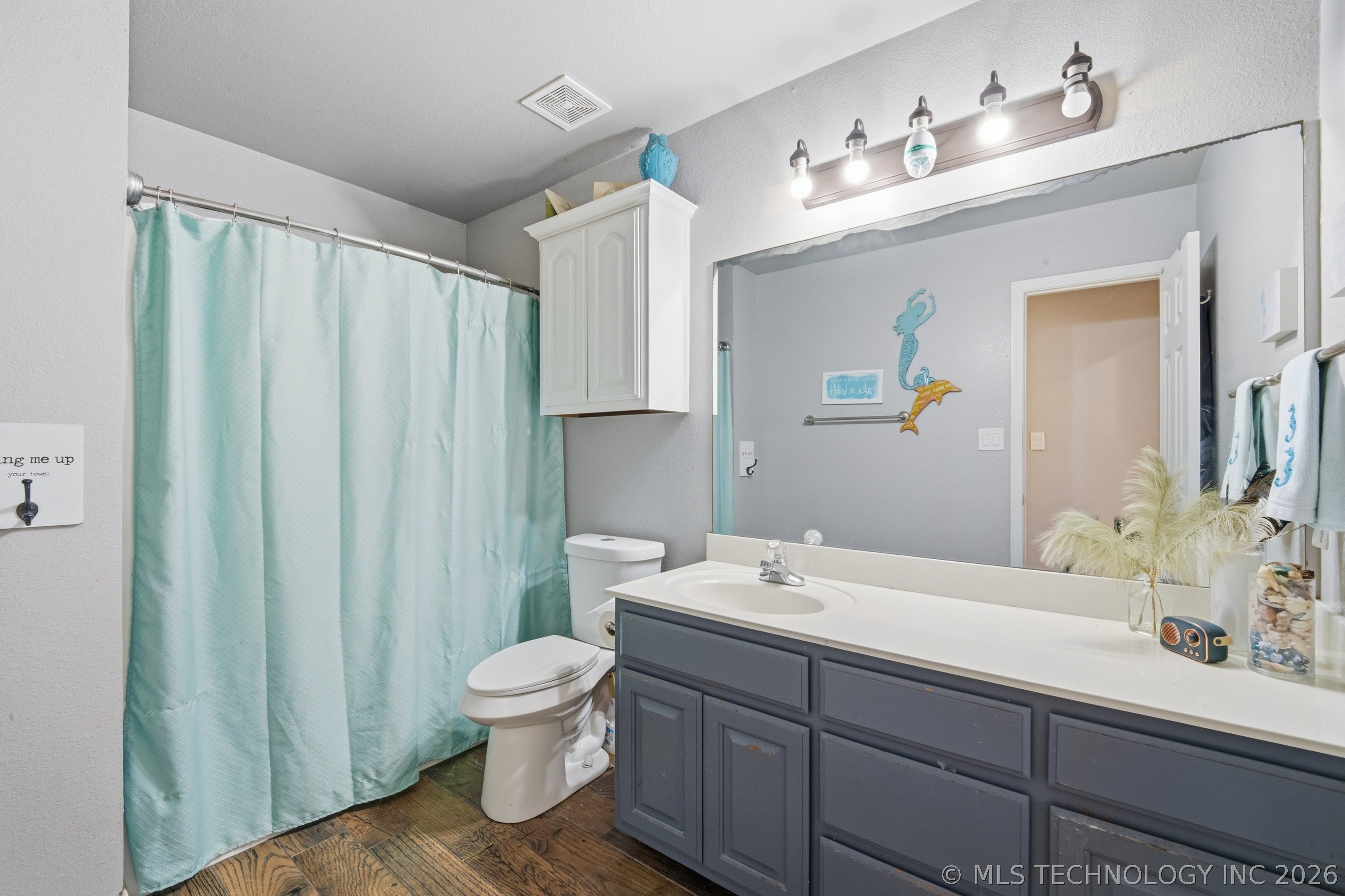 2111 S Javine Street Property Photo 24