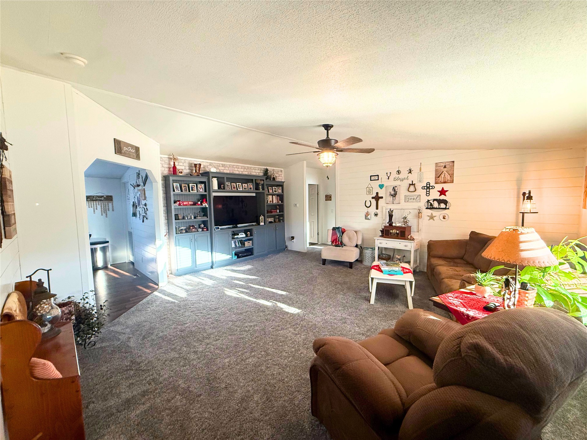 5819 N Matilda Drive Property Photo 4