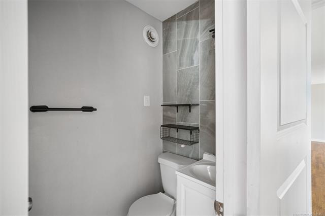 5428 E 25th Street Property Photo 10