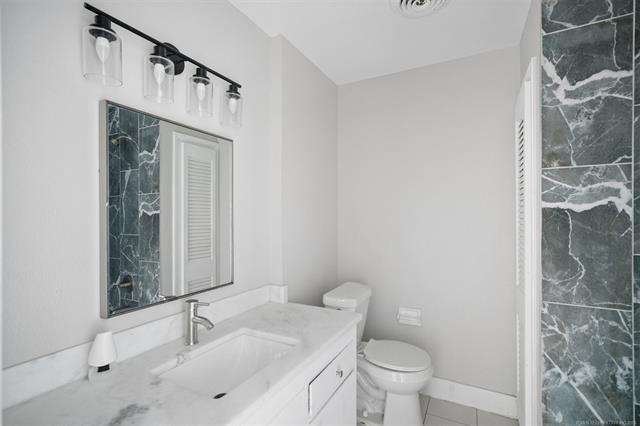5428 E 25th Street Property Photo 15