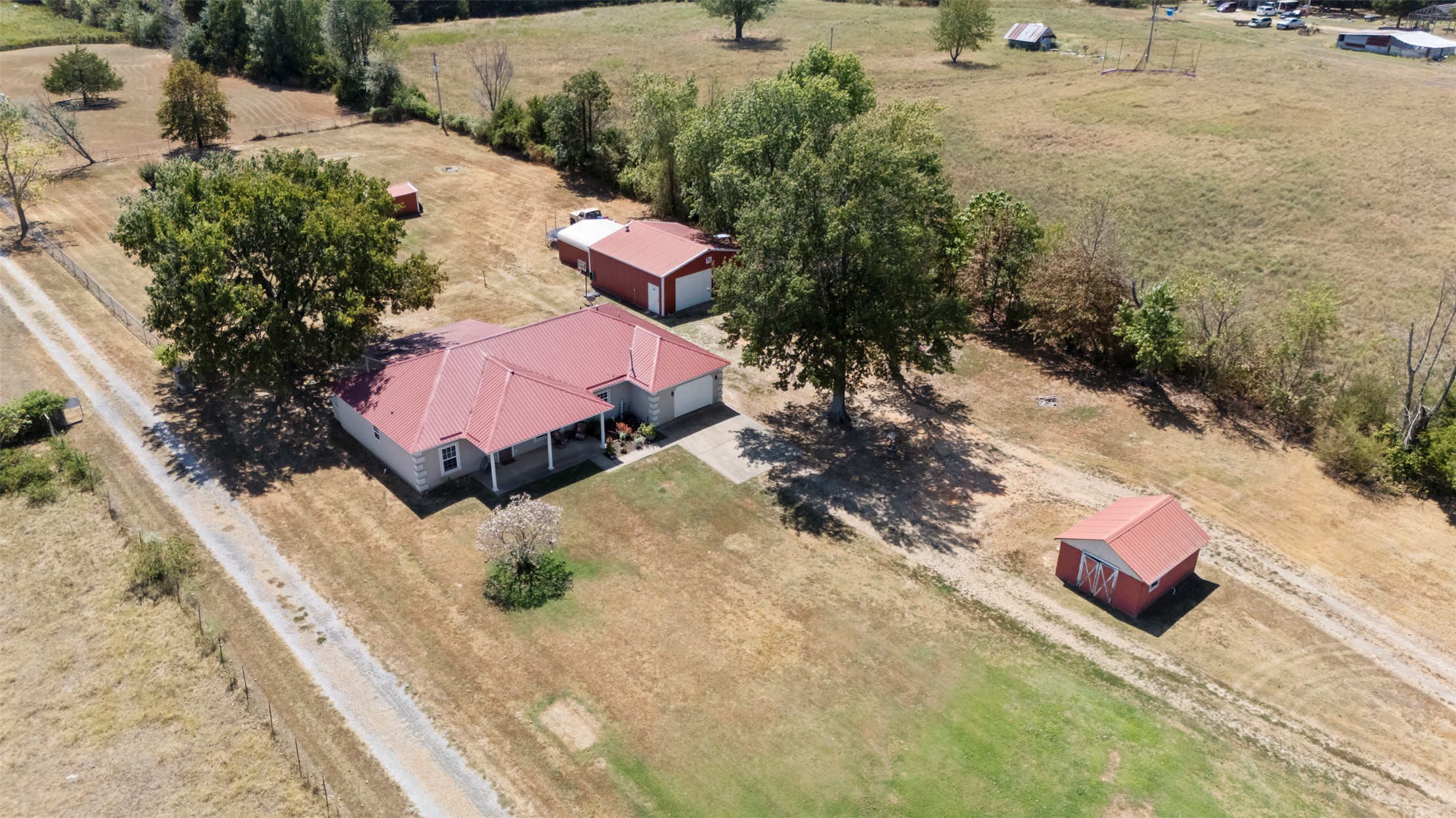 20233 E 570 Property Photo 4