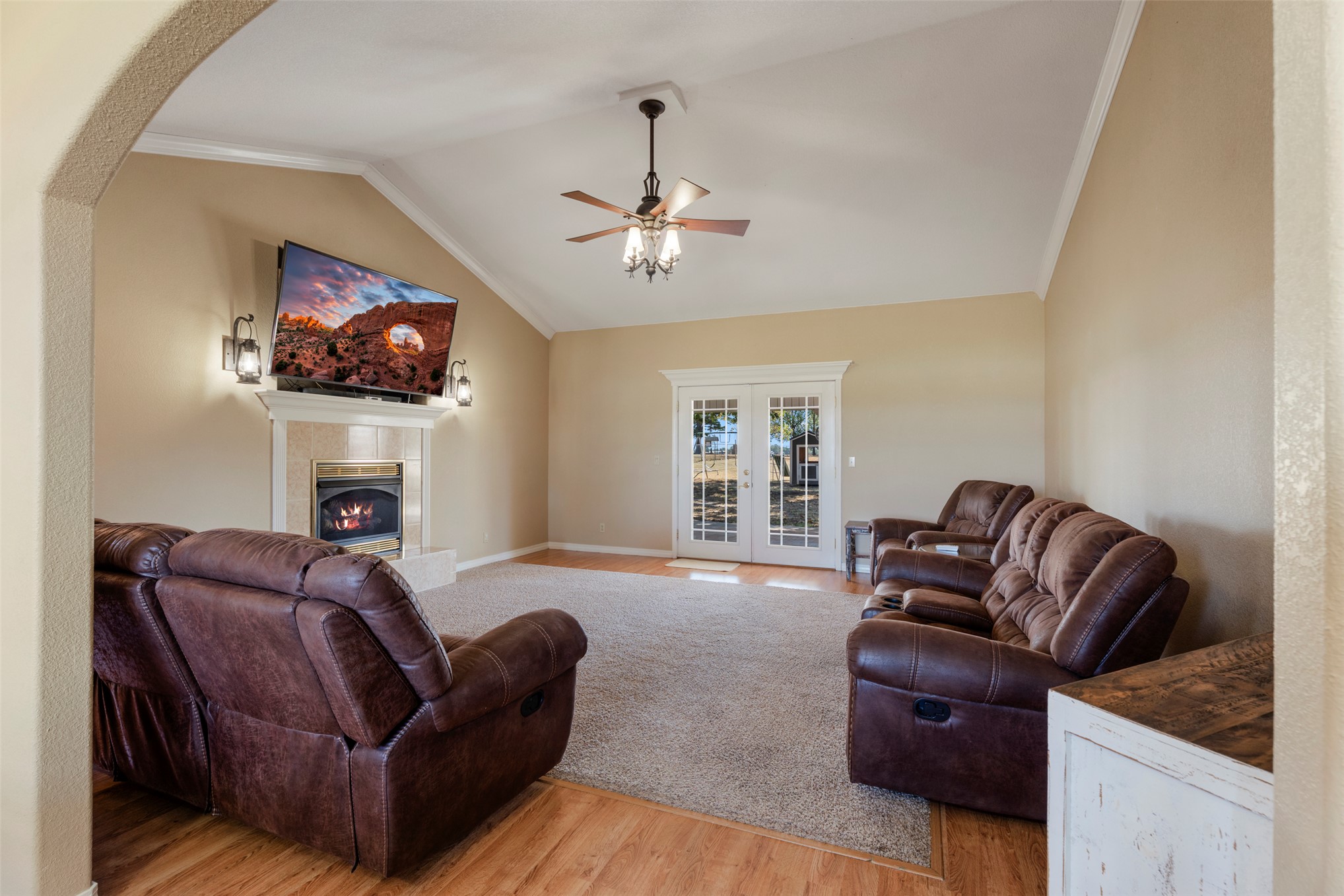 20233 E 570 Property Photo 8