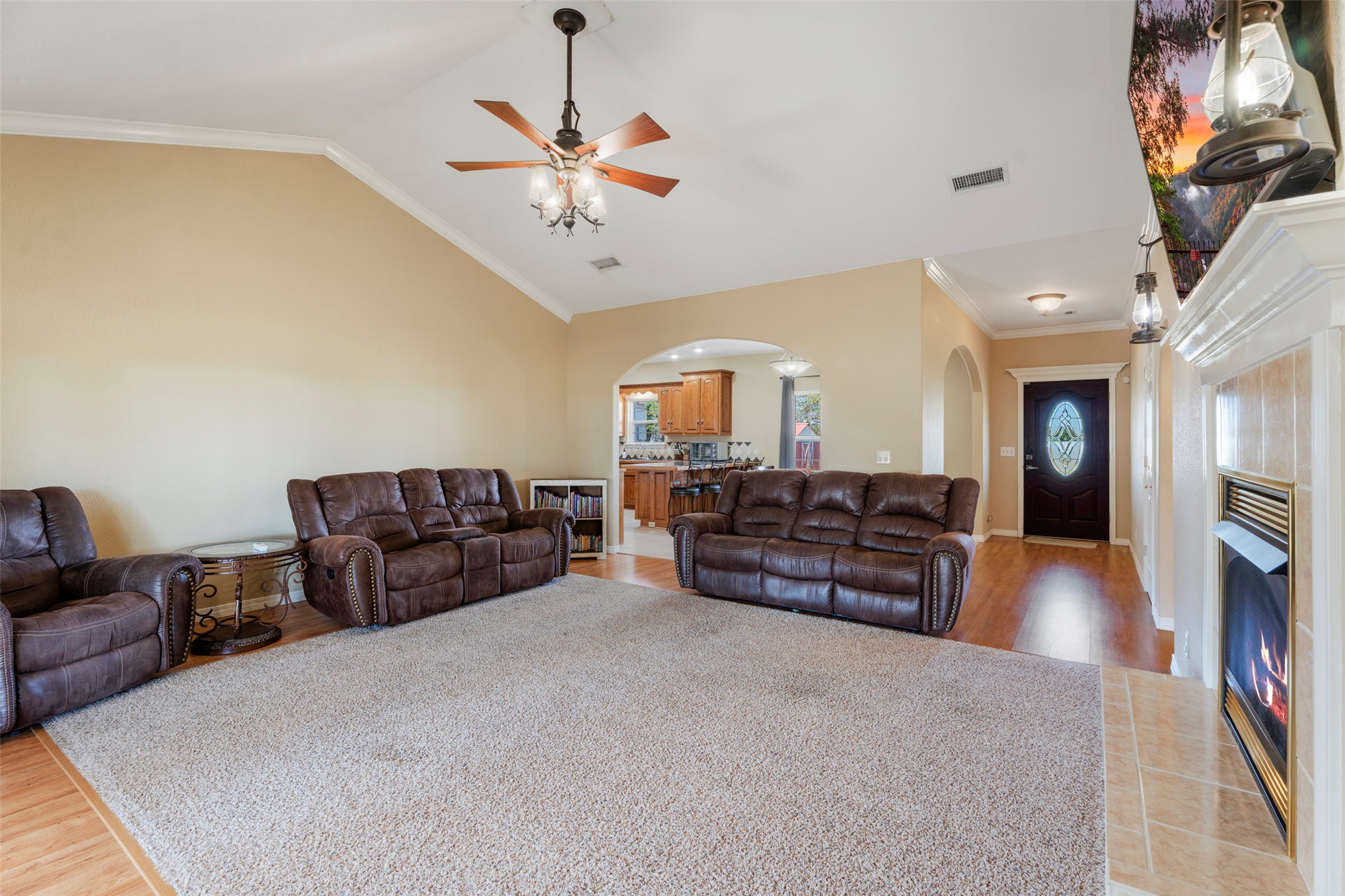 20233 E 570 Property Photo 9