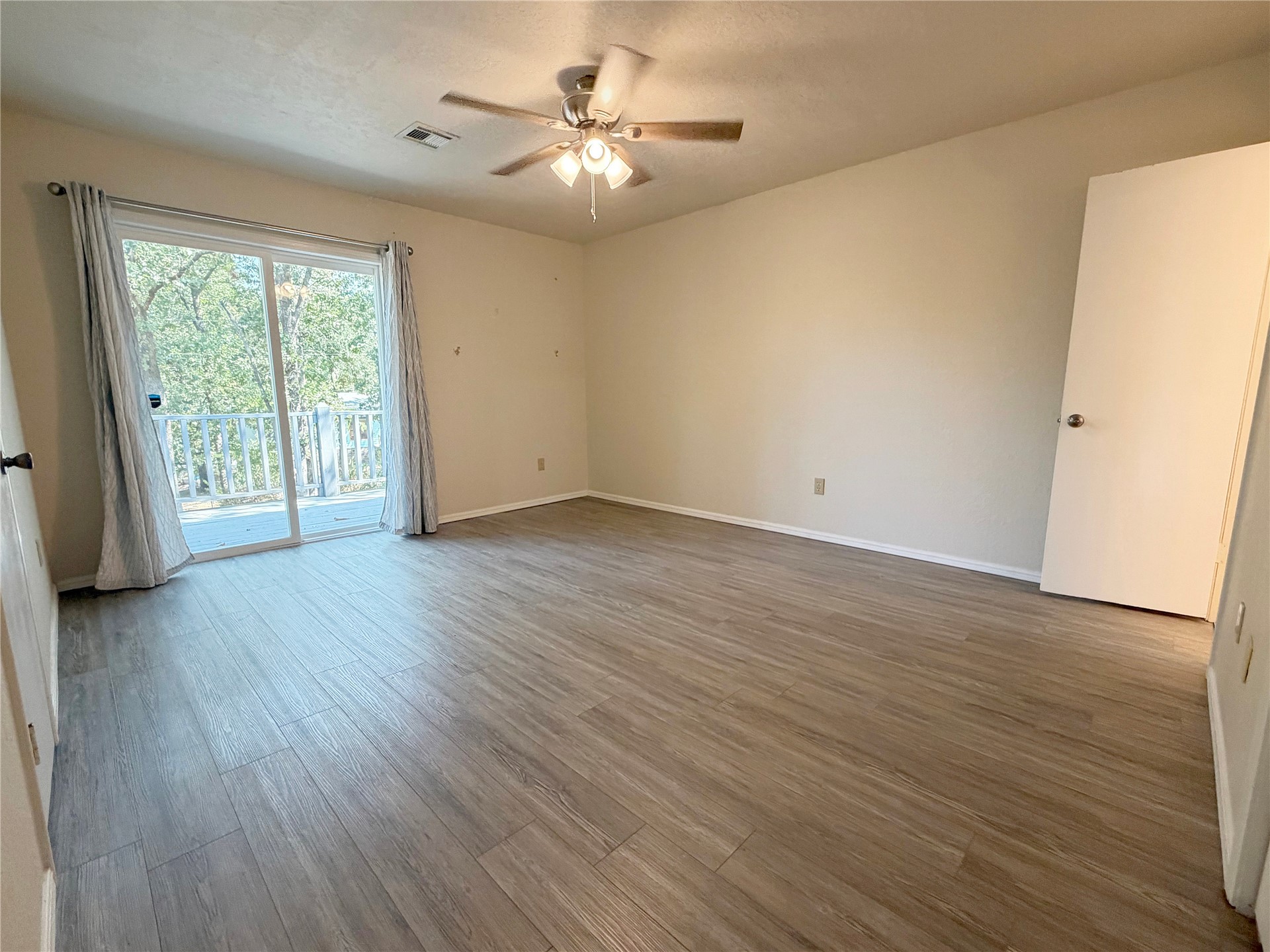 505 Mckie Street Property Photo 28
