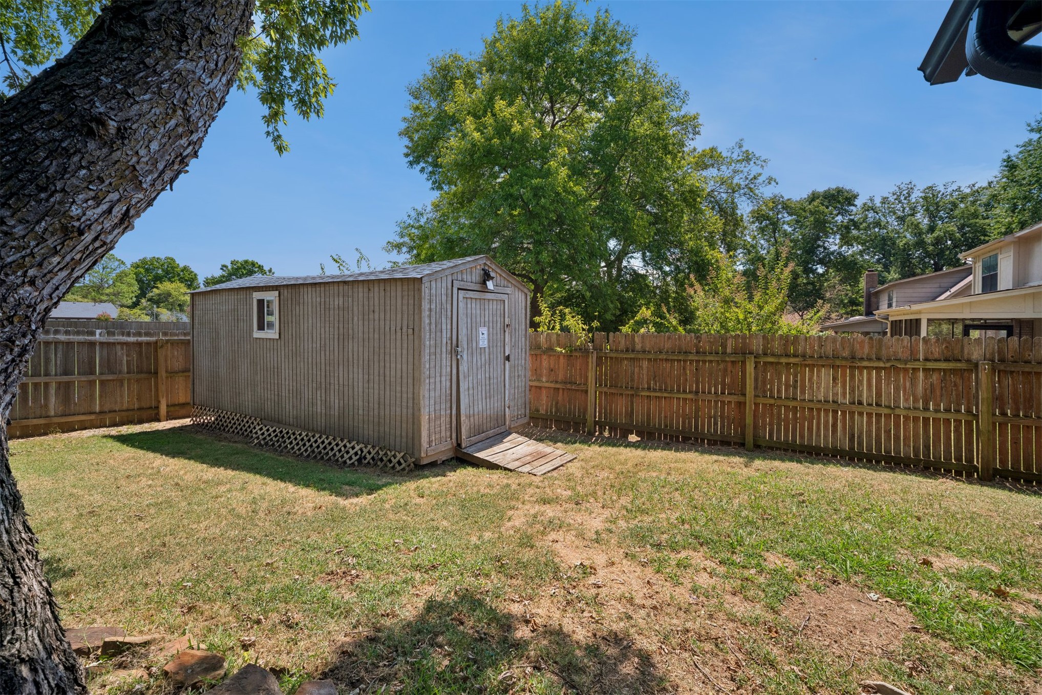 8027 S Irvington Avenue Property Photo 55