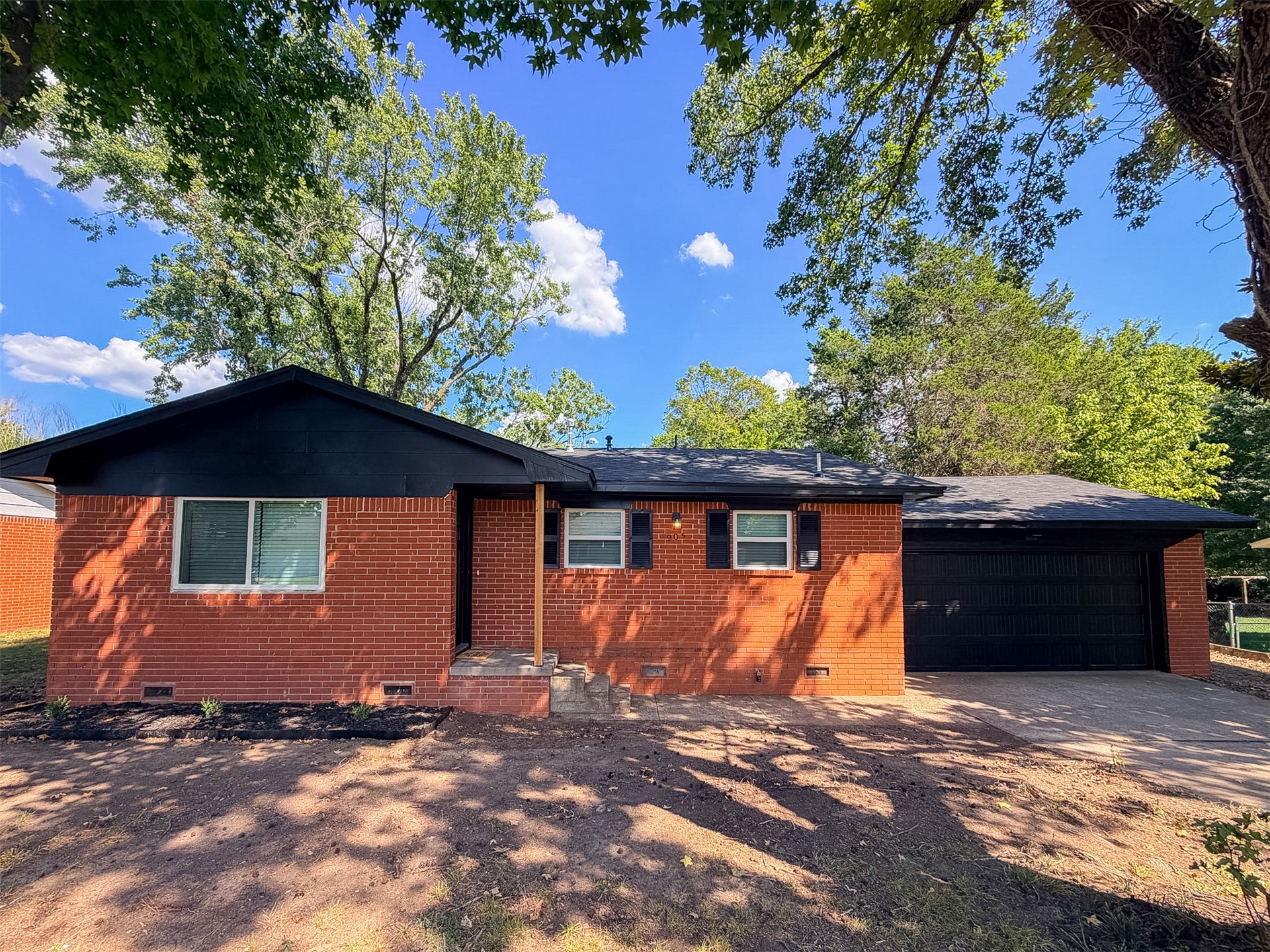 905 Lamer Avenue Property Photo 3