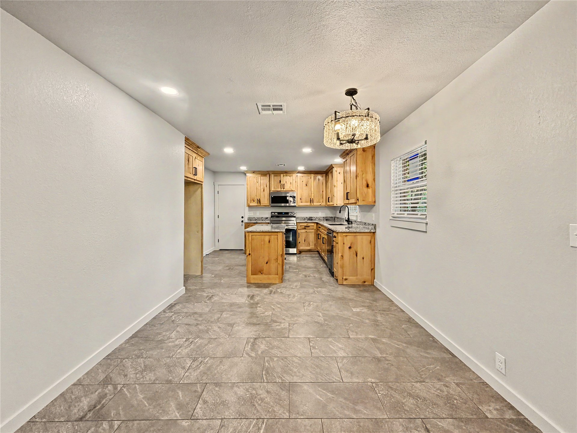 905 Lamer Avenue Property Photo 13