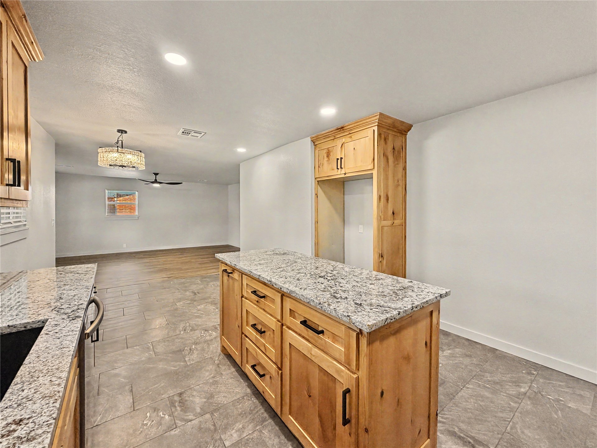 905 Lamer Avenue Property Photo 19