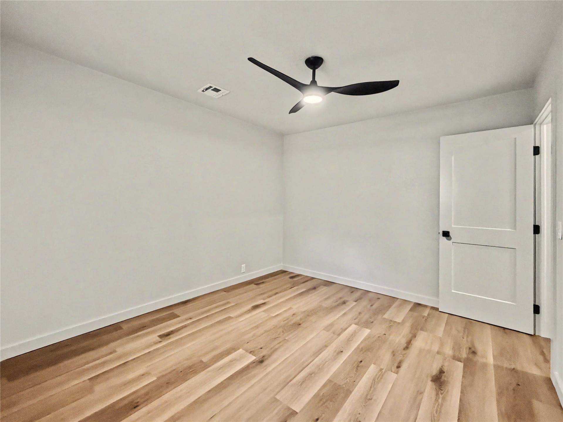 905 Lamer Avenue Property Photo 36