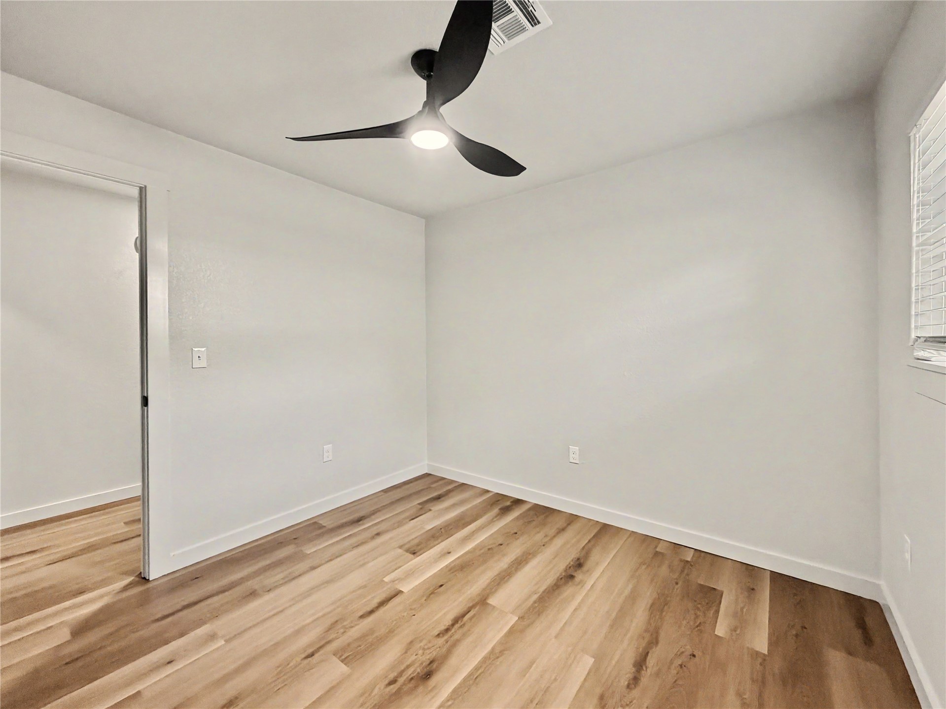 905 Lamer Avenue Property Photo 39