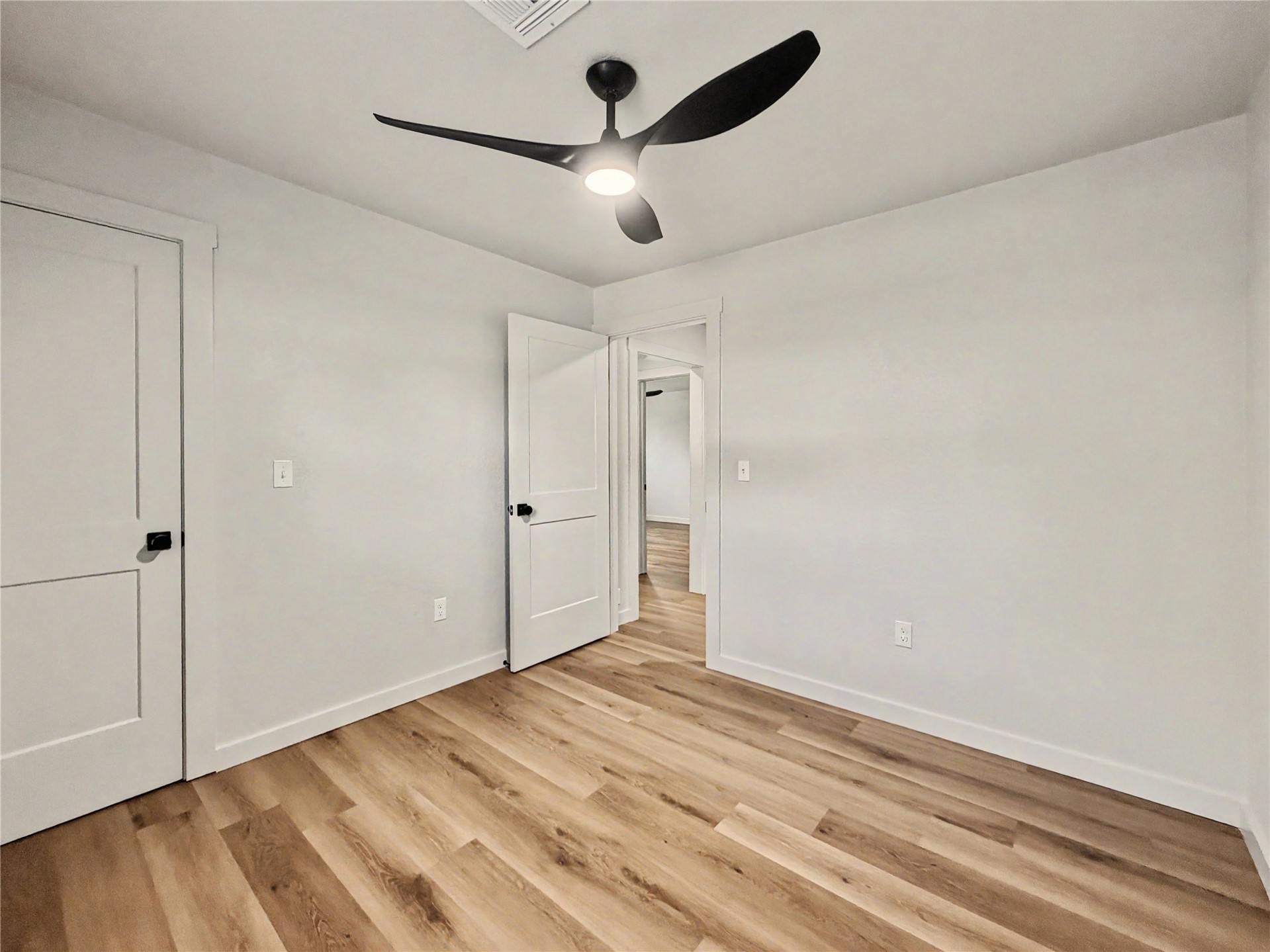 905 Lamer Avenue Property Photo 40