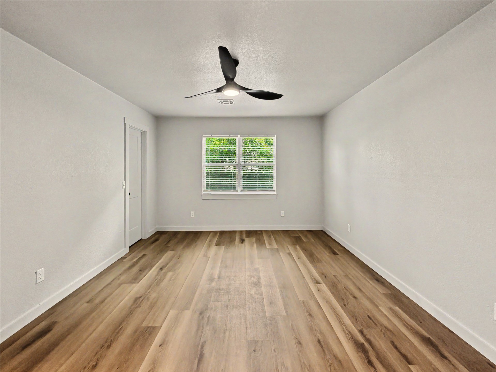 905 Lamer Avenue Property Photo 43