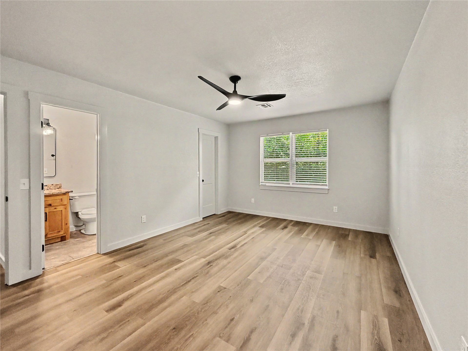 905 Lamer Avenue Property Photo 44