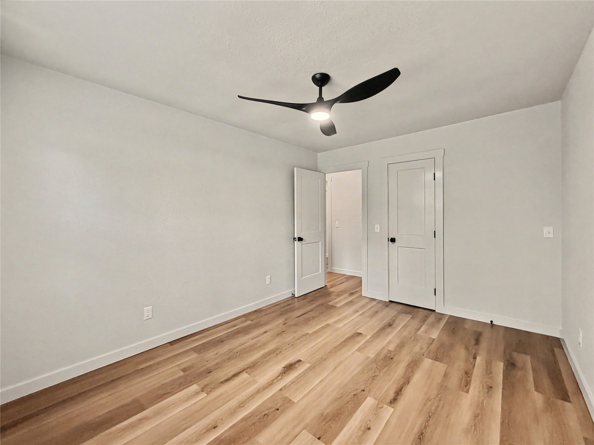 905 Lamer Avenue Property Photo 54