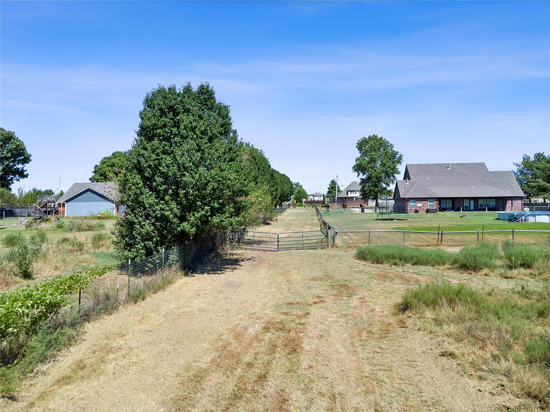 S 285th East Avenue Property Photo 5