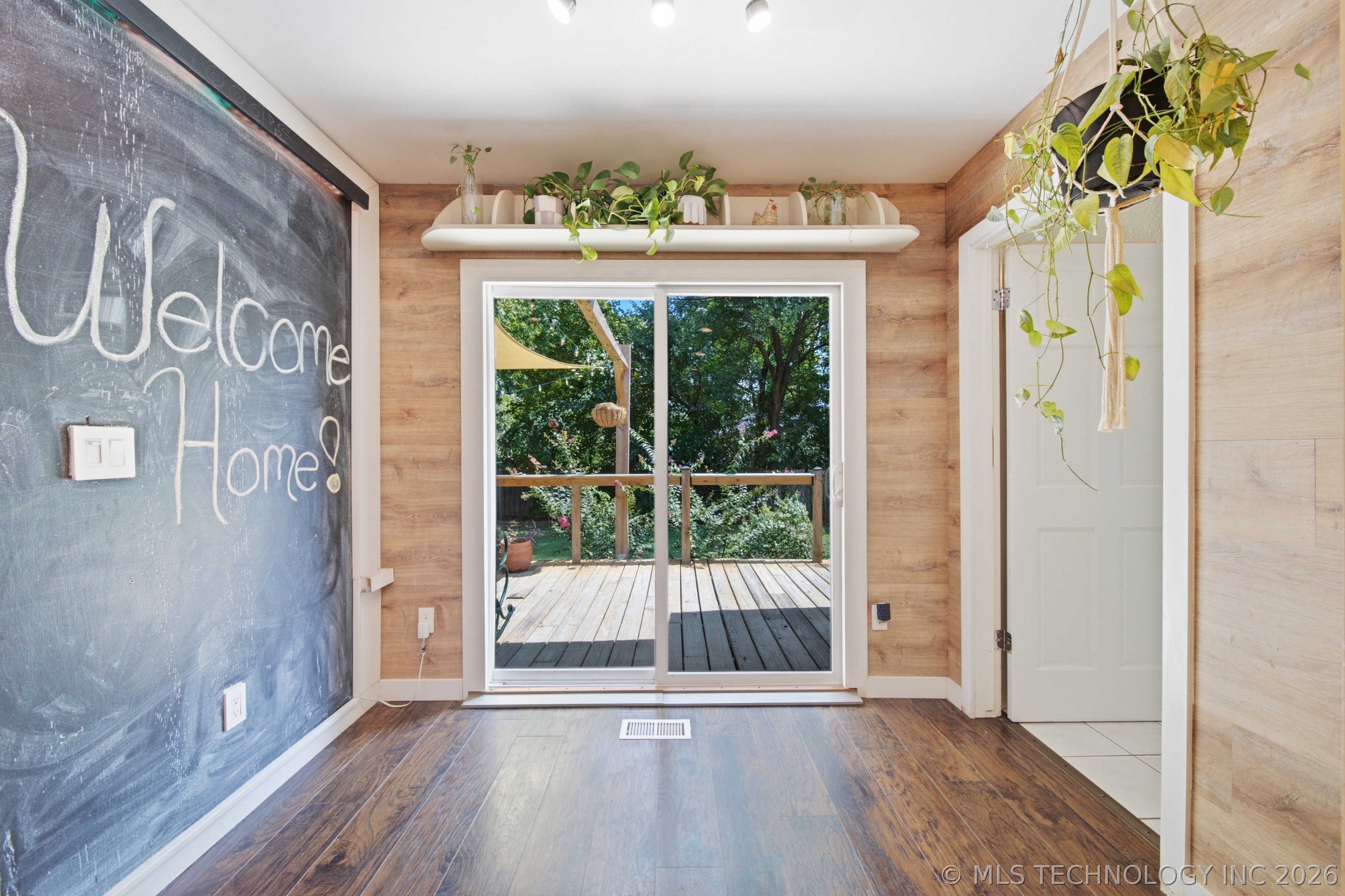 8211 S Marion Avenue Property Photo 21