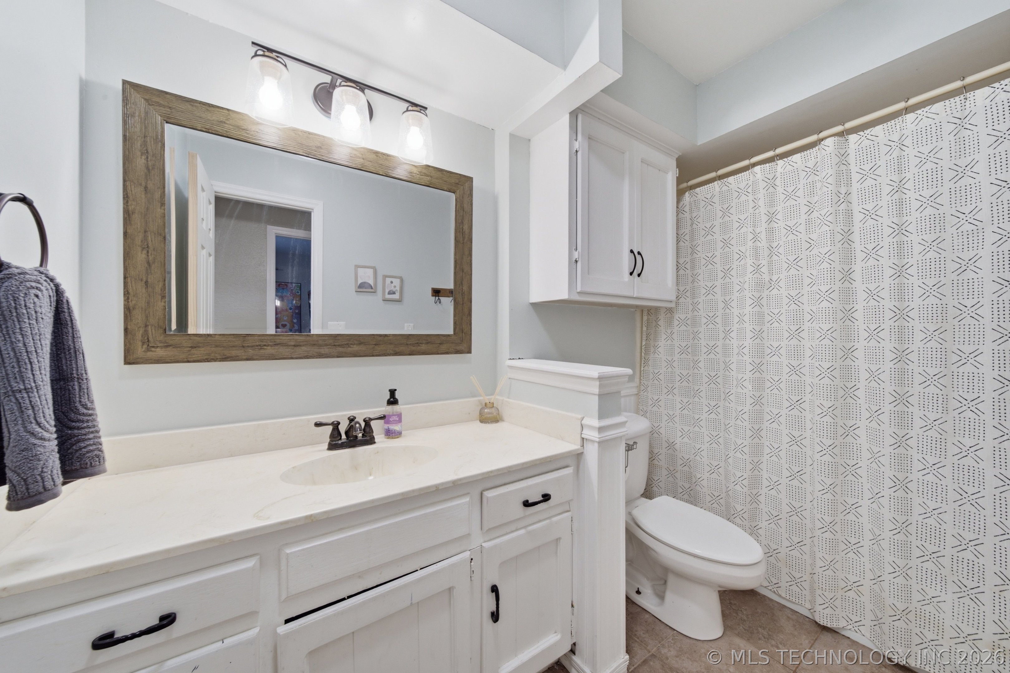 8211 S Marion Avenue Property Photo 26