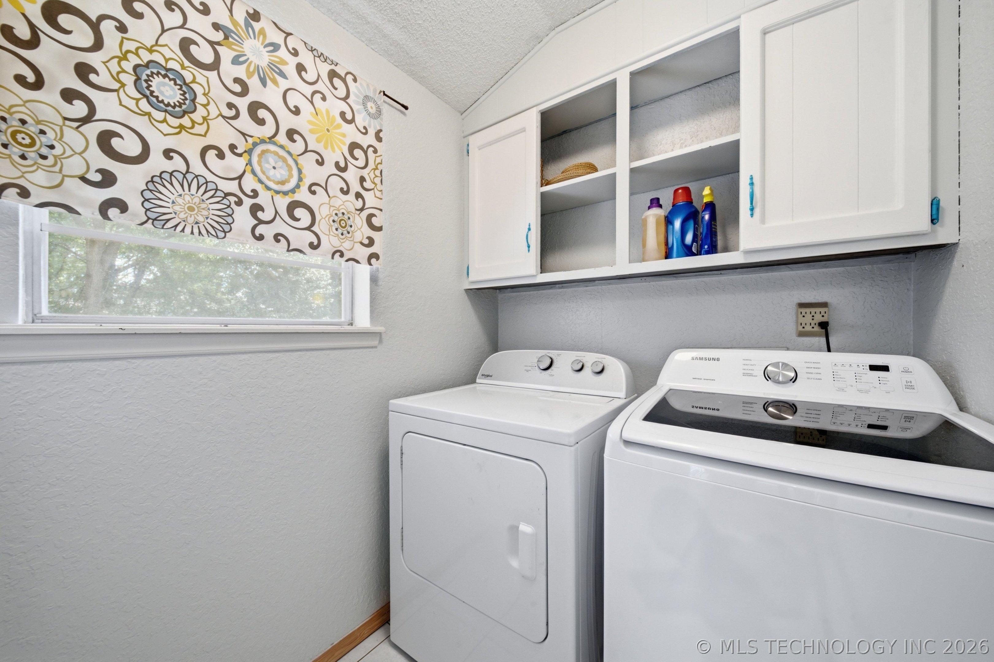 8211 S Marion Avenue Property Photo 32