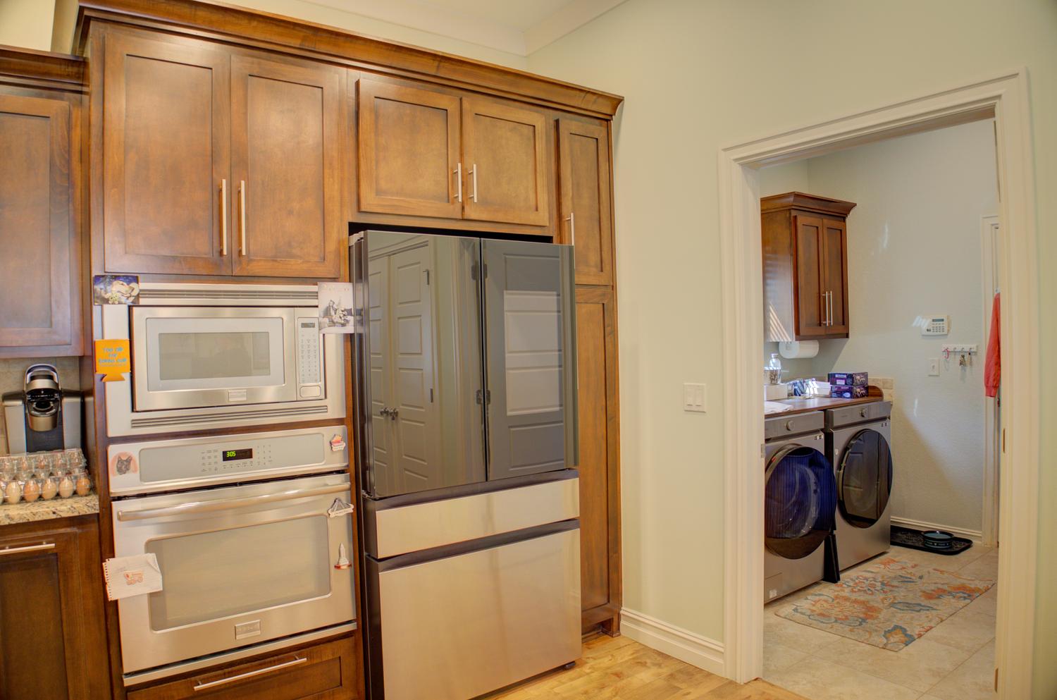 1112 E 36th Street Property Photo 20