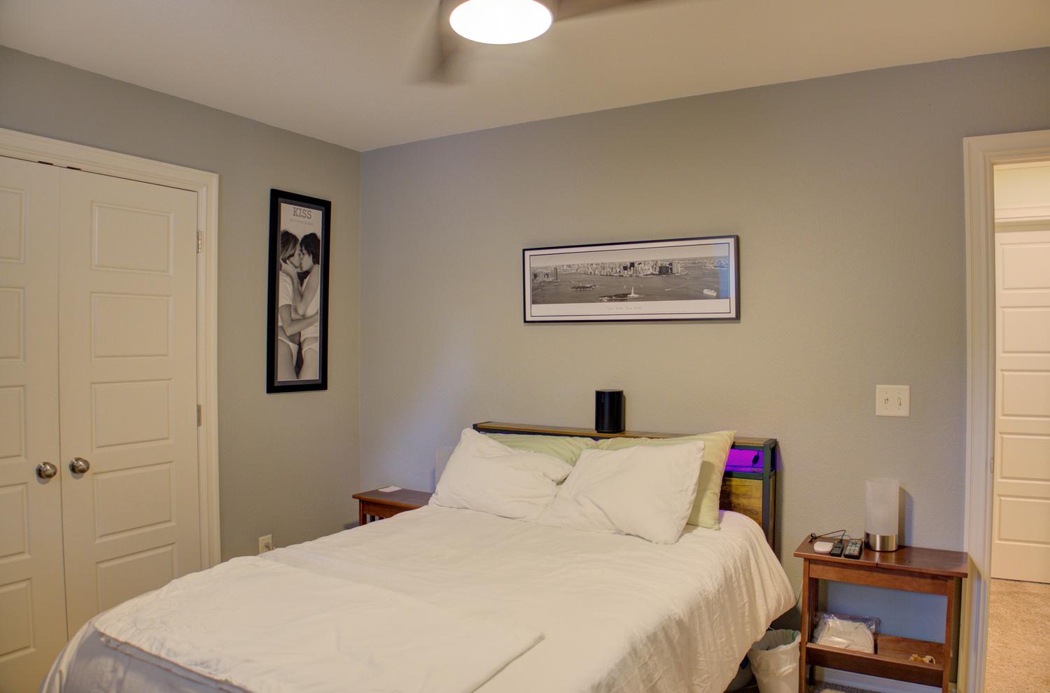 1112 E 36th Street Property Photo 43