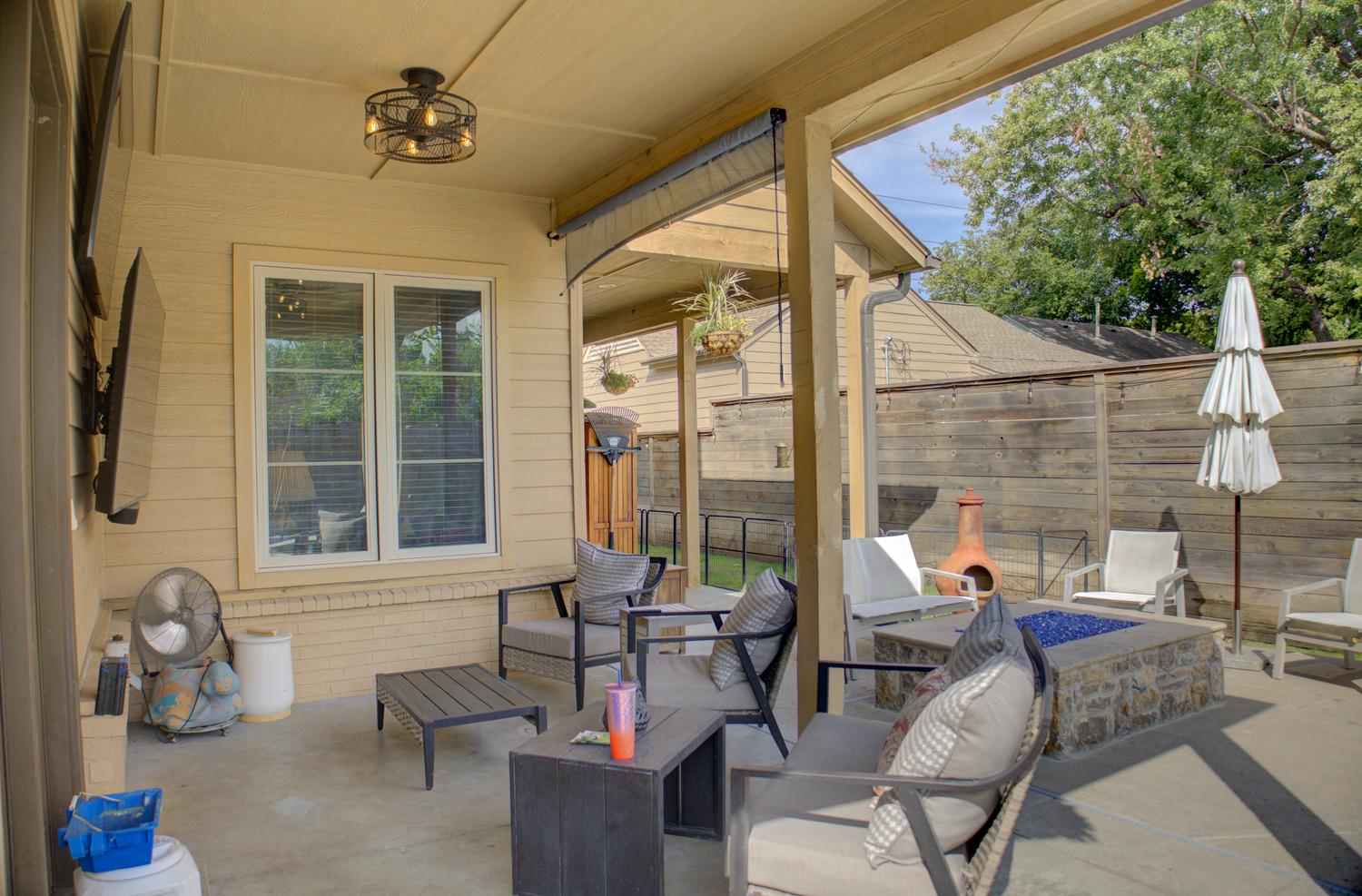 1112 E 36th Street Property Photo 48