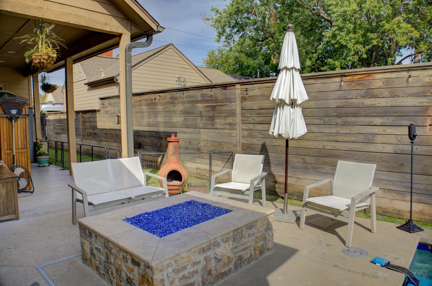 1112 E 36th Street Property Photo 49