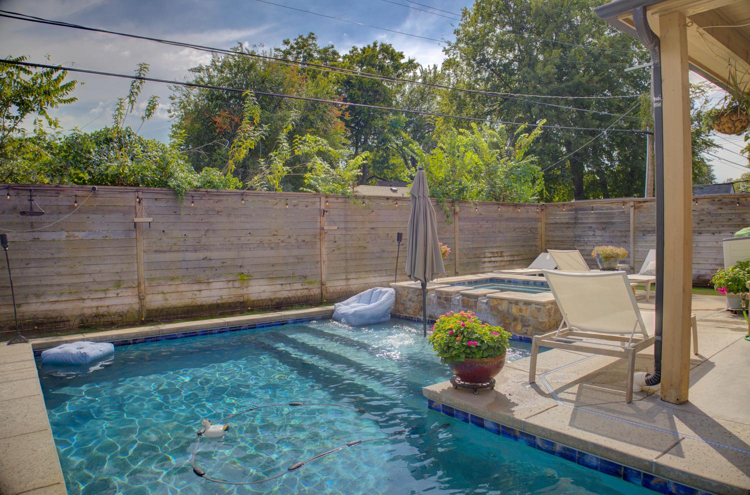 1112 E 36th Street Property Photo 57