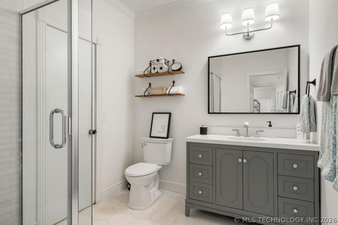 804 E Van Buren Street Property Photo 28