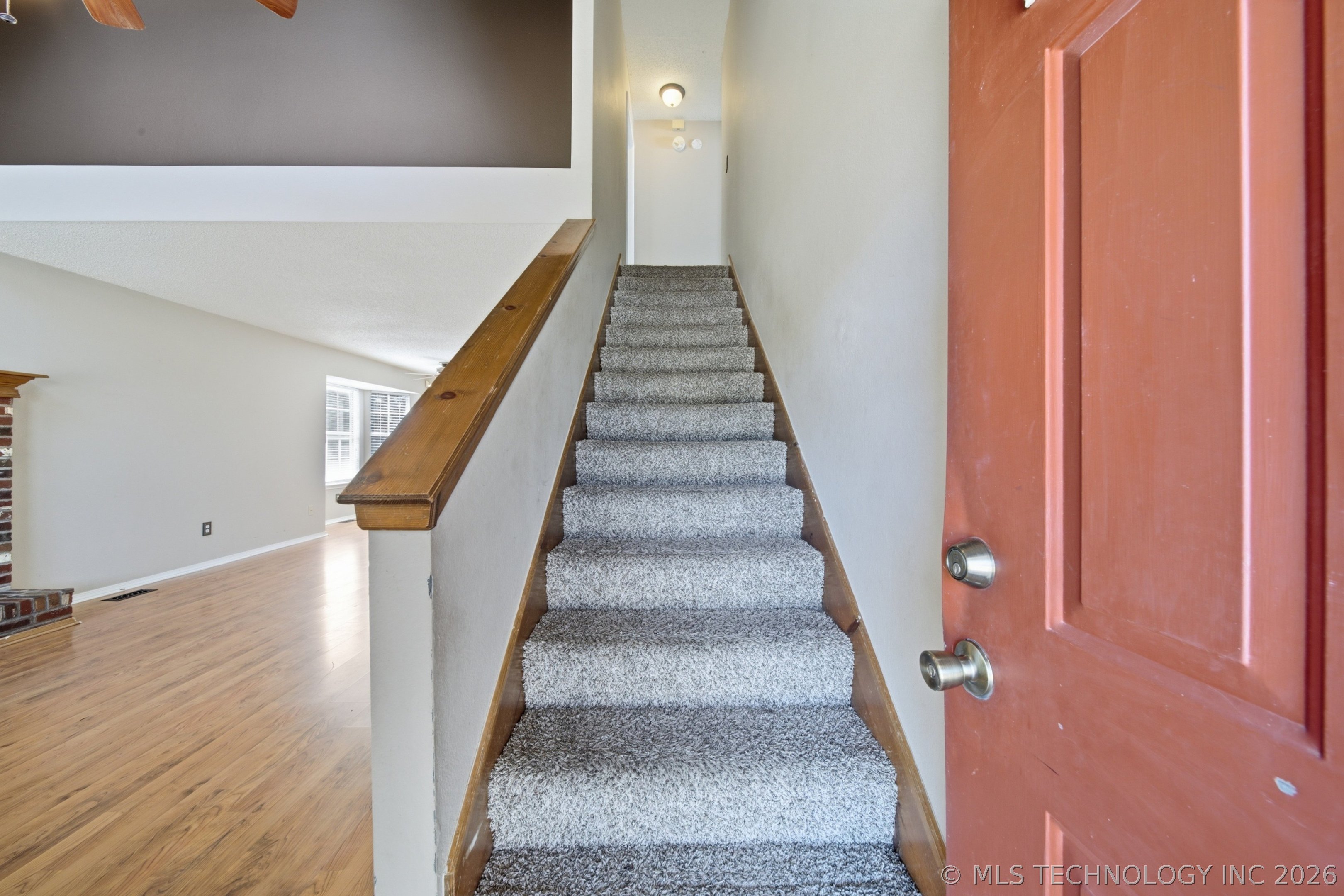 13418 S 90th East Avenue Property Photo 5