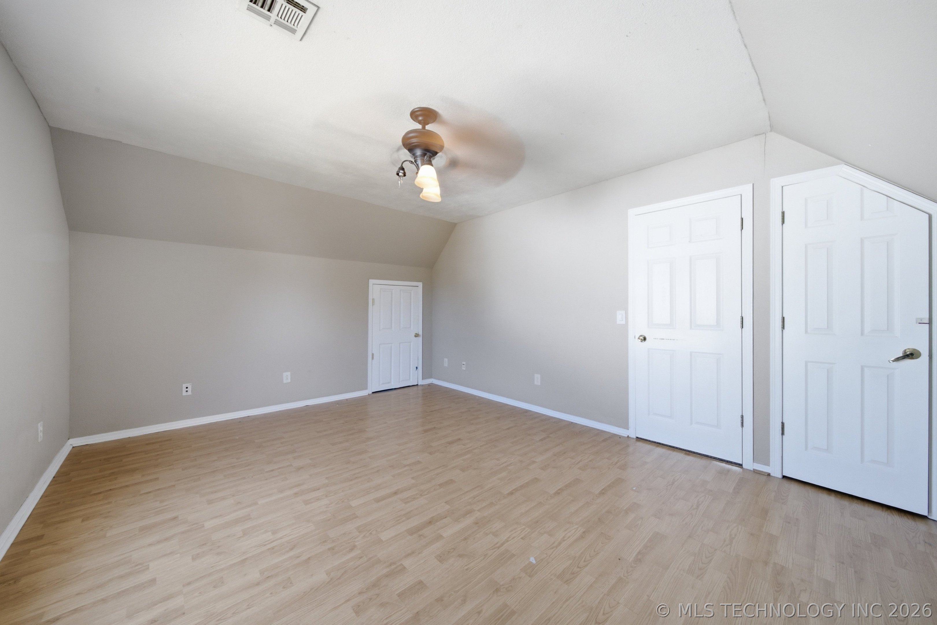 13418 S 90th East Avenue Property Photo 22