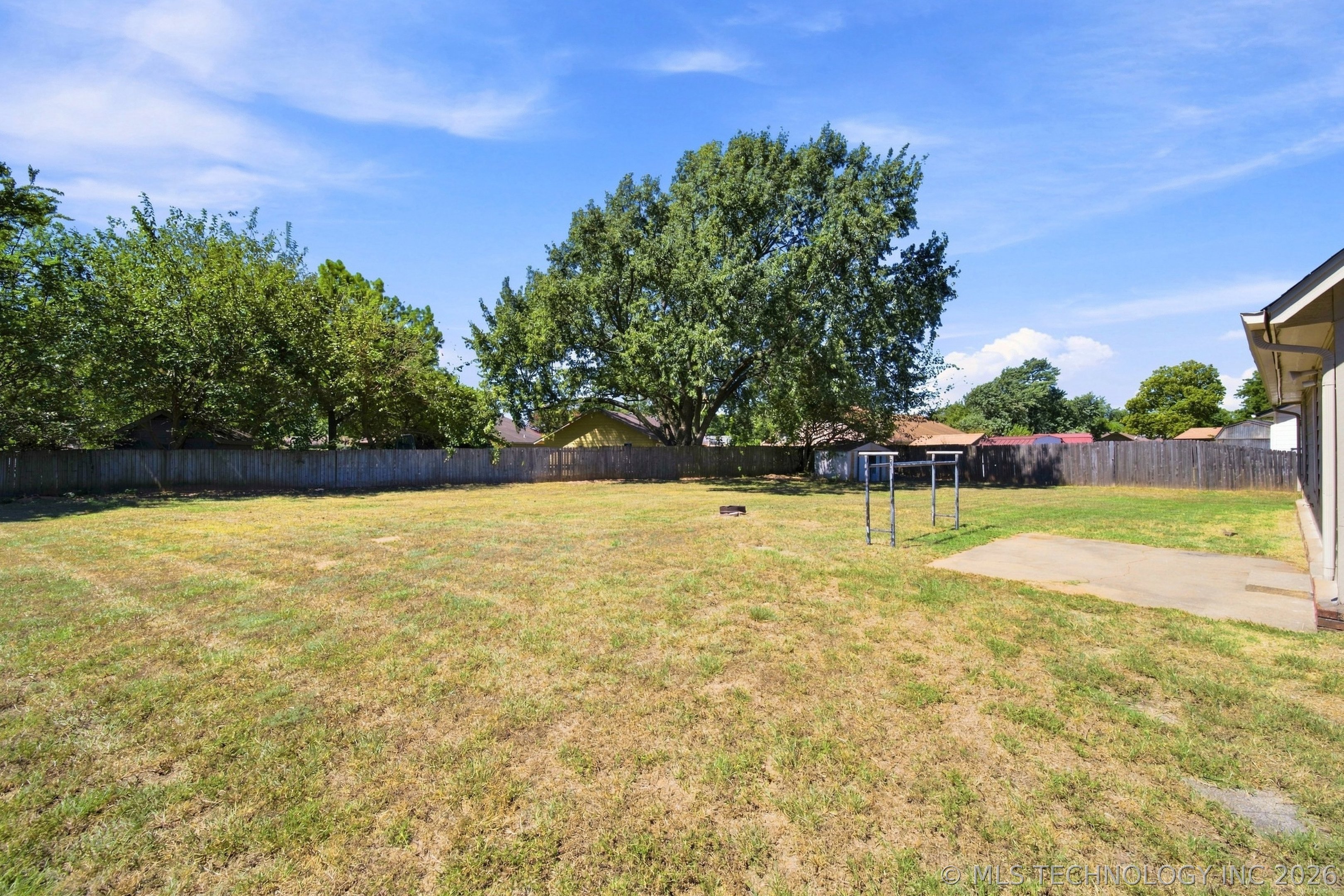 13418 S 90th East Avenue Property Photo 25