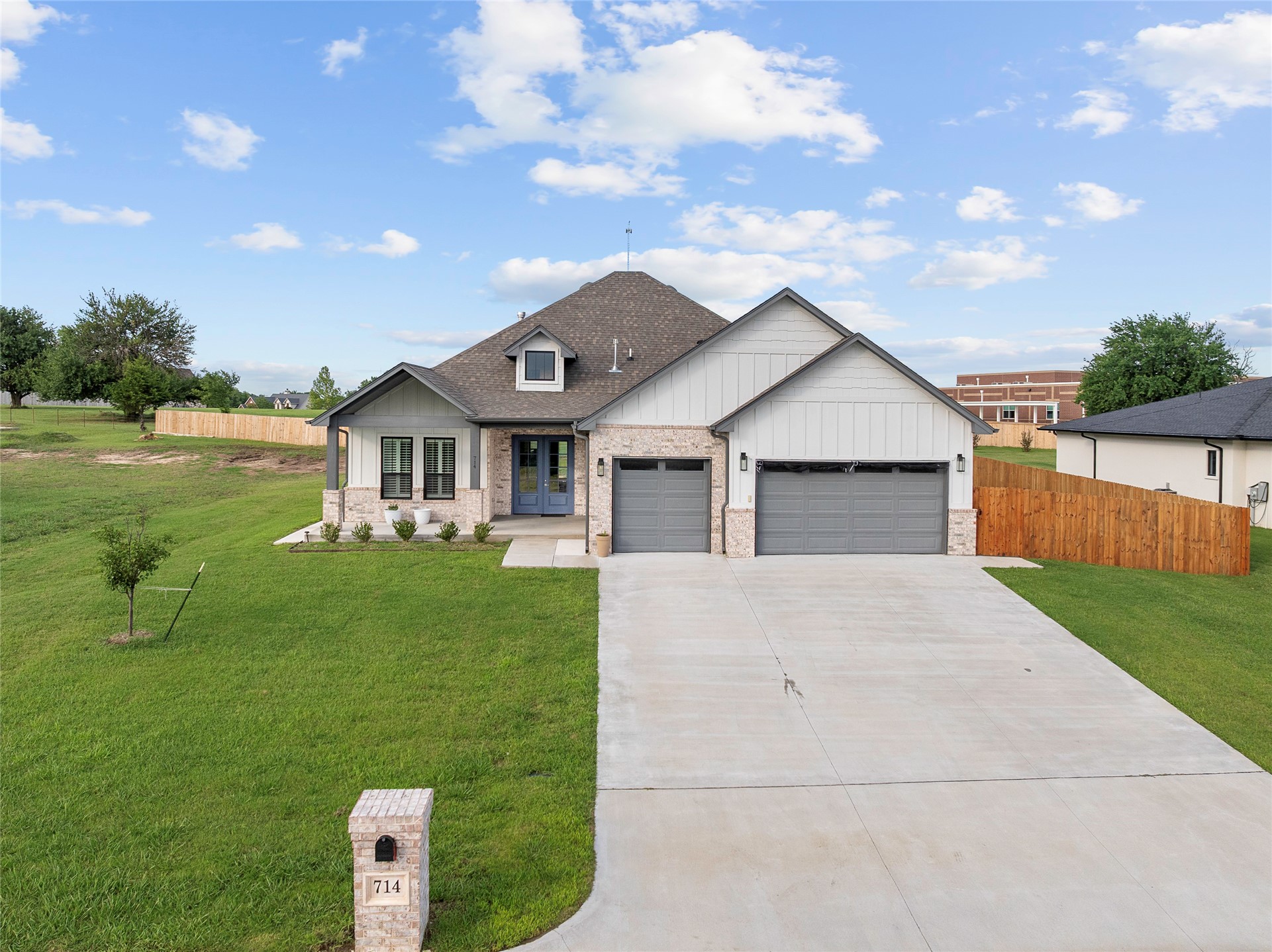 714 Prairie View Road Property Photo 1