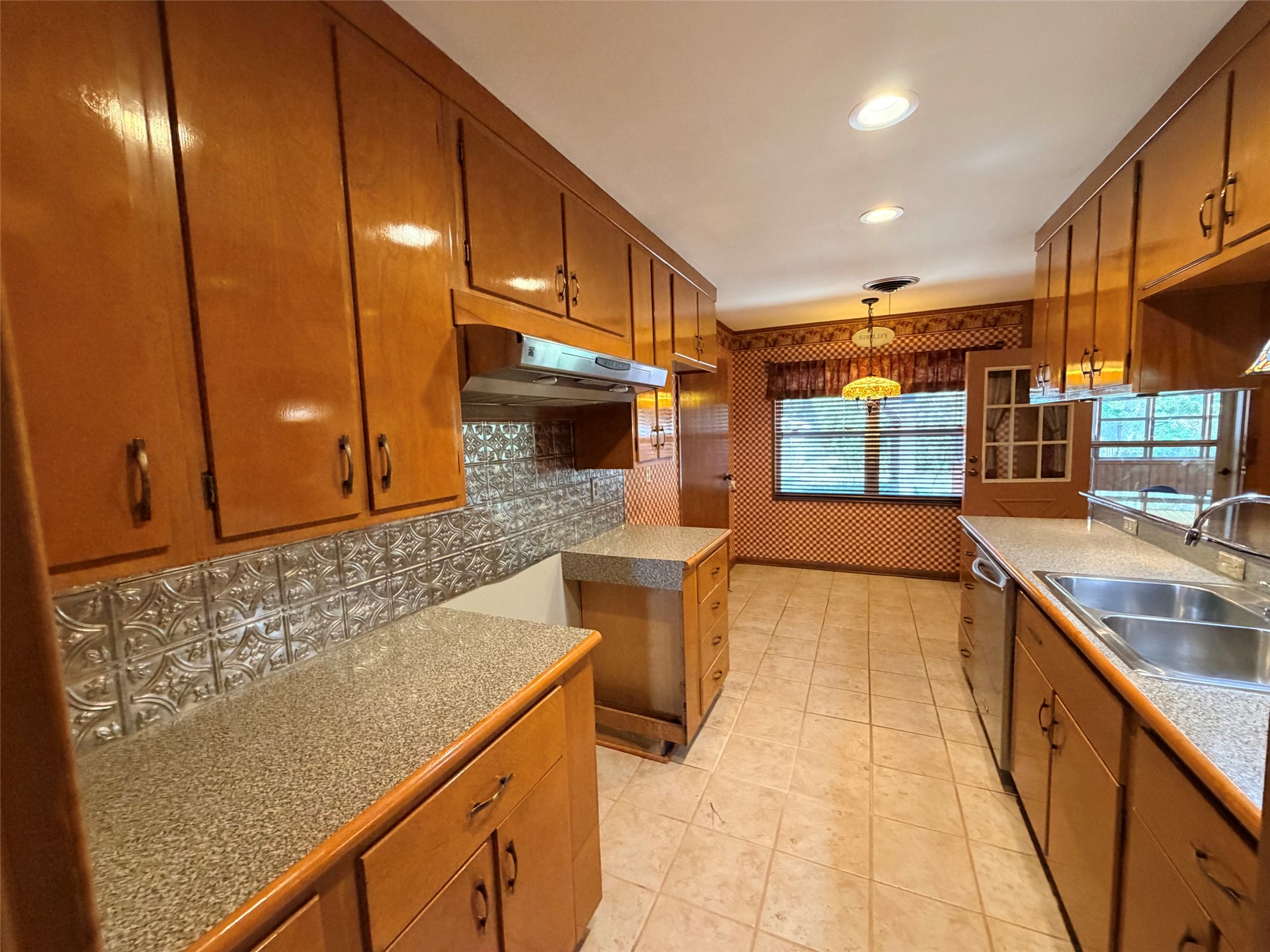 1310 Wade Wells Drive Property Photo 6