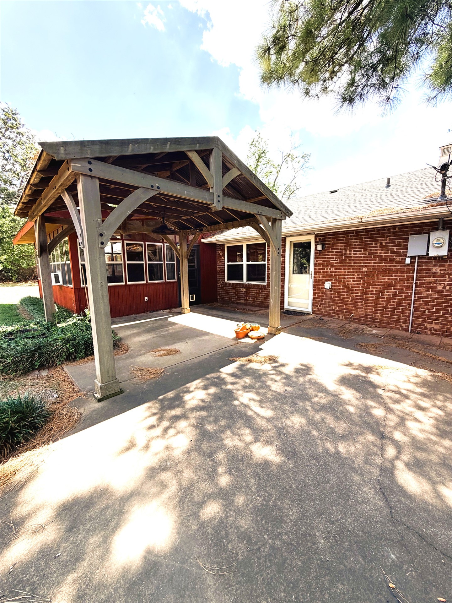 1310 Wade Wells Drive Property Photo 33