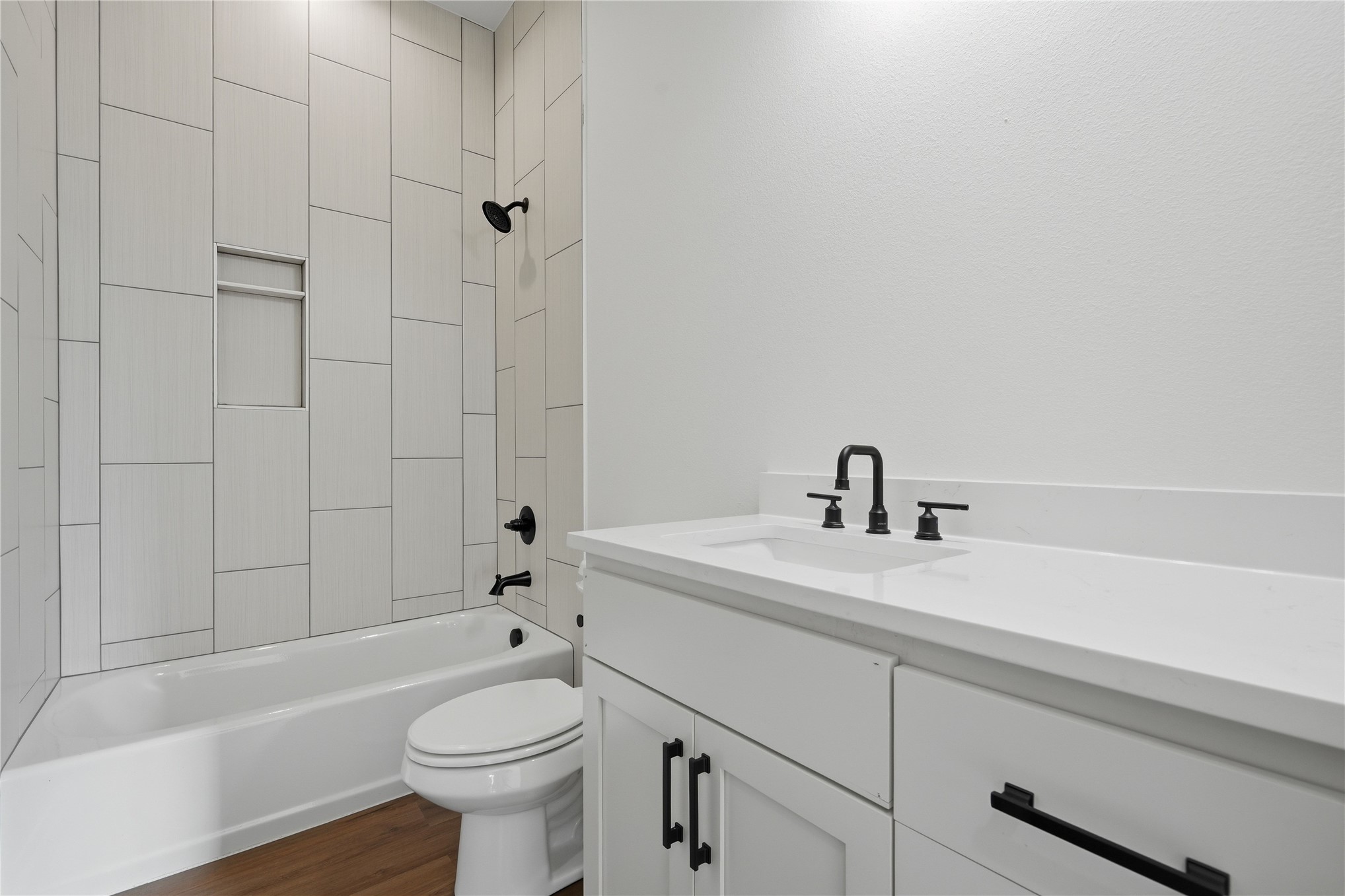 506 N Ross Street Property Photo 13