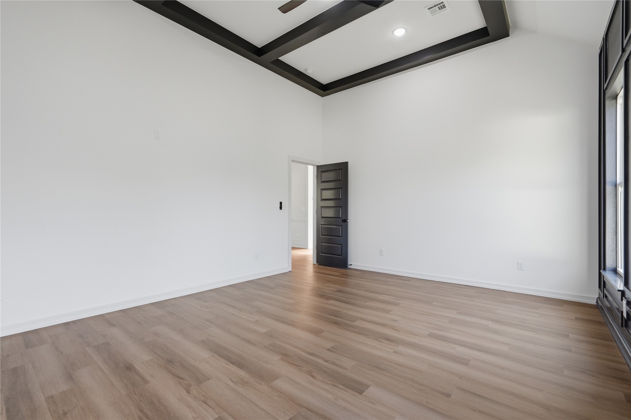 506 N Ross Street Property Photo 18