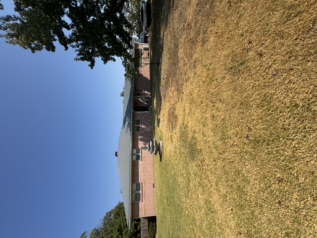 105 E Neff Street Property Photo 2